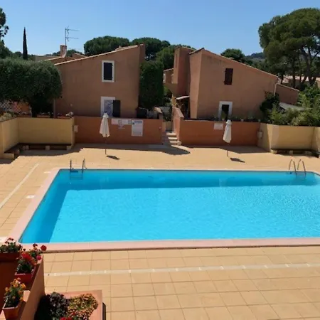 Mitoyenne Dans Calme Avec Piscine Parking - Fr-1-607-33 Βίλα Agde